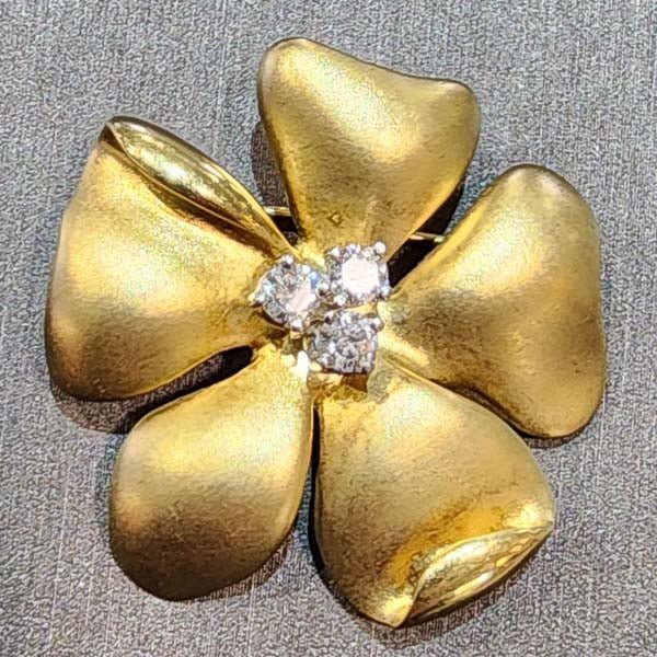 The Difference Between Antique, Estate & Vintage Jewelry