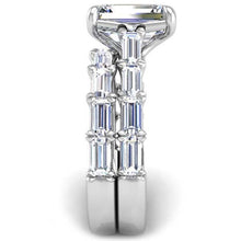 Load image into Gallery viewer, BGLG Nolita 0.55 Carat Baguette Cut Lab-Grown Diamond Wedding Band
